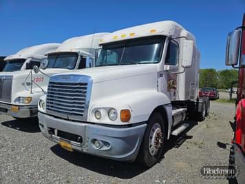 Main image Freightliner Century Class