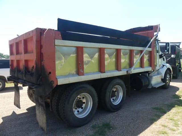 Image of Peterbilt 579 equipment image 2
