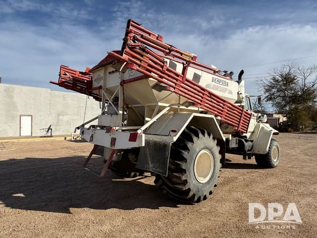 Image of Ford LN9000 equipment image 4