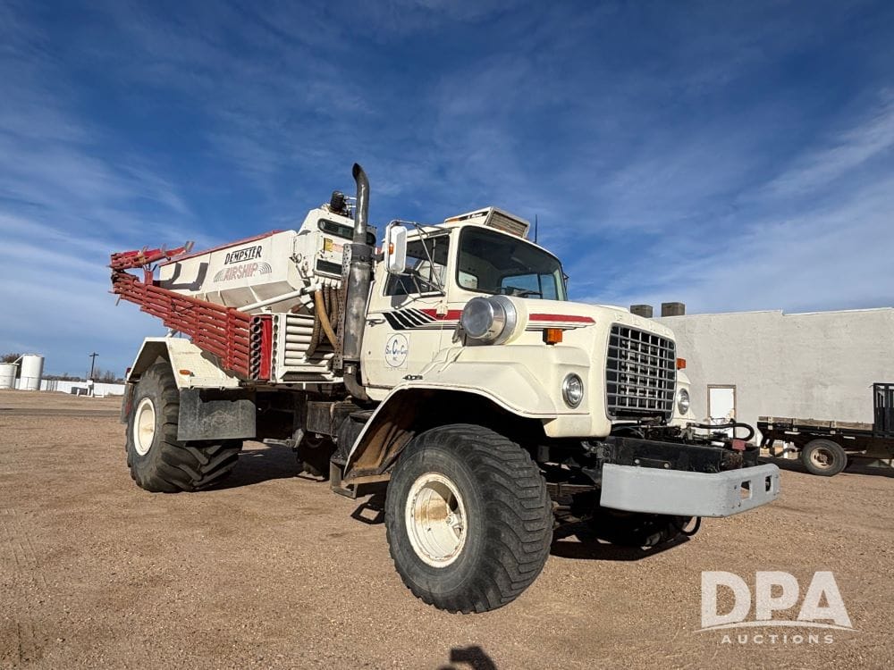 1986 Ford LN9000 Equipment Image0