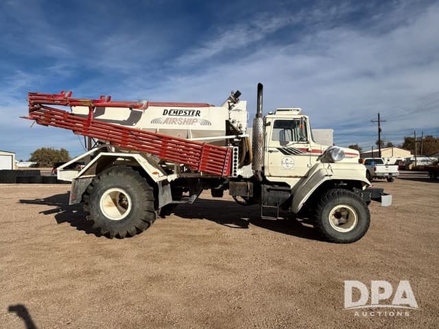 Image of Ford LN9000 equipment image 2