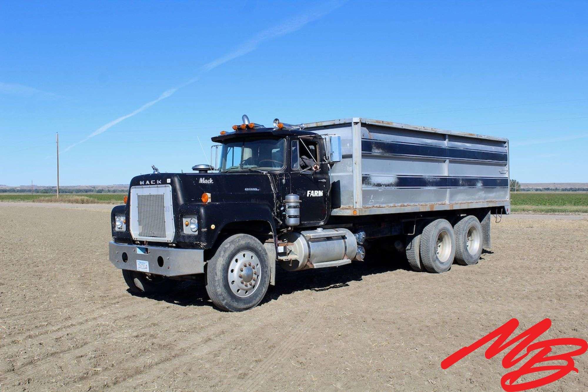 Main image Mack RS767LST