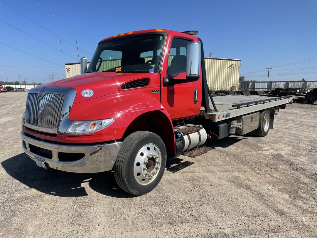 Image of International MV607 Primary image