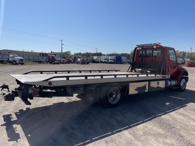 Image of International MV607 equipment image 2