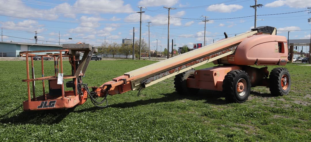 Image of JLG 600S Primary image