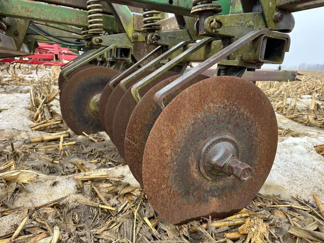 Image of John Deere 712 equipment image 3