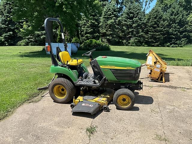 Image of John Deere 2210 equipment image 1