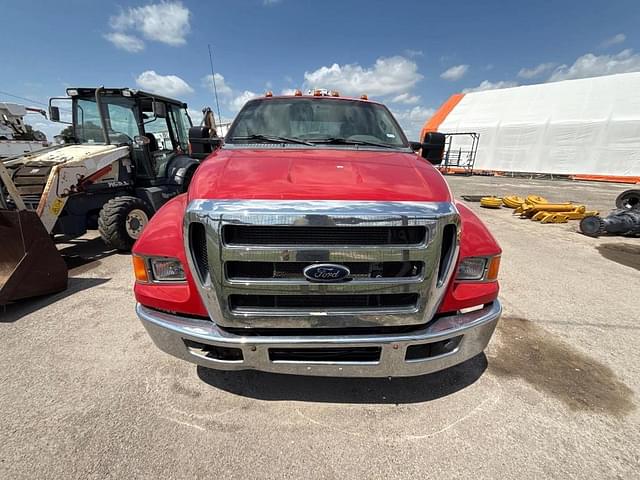 Image of Ford F-650 equipment image 2