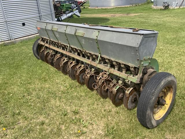 Image of John Deere Van Brunt equipment image 2