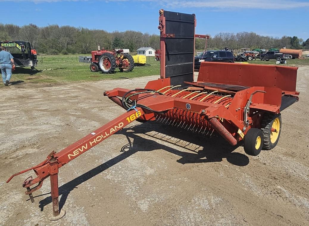 Image of New Holland 166 Primary image