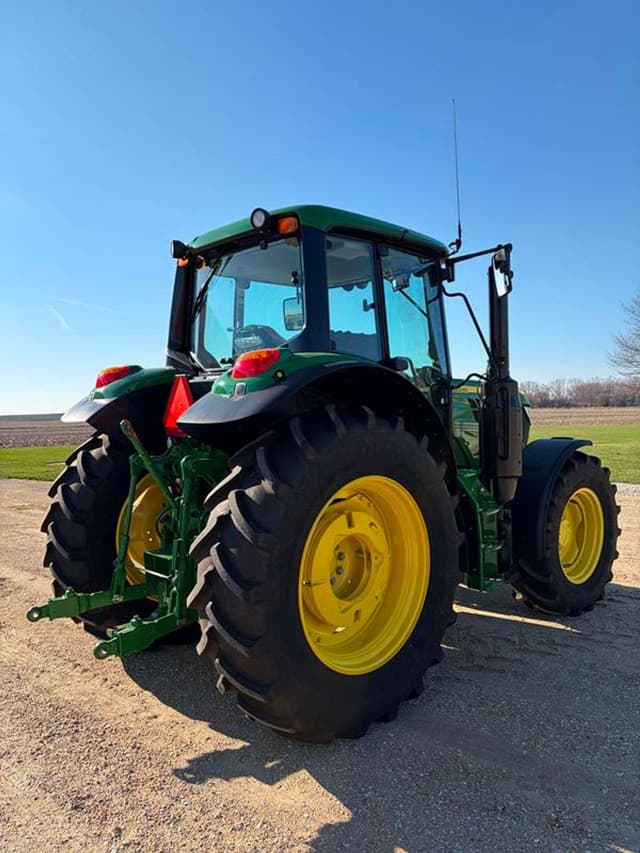 Image of John Deere 6120M equipment image 4