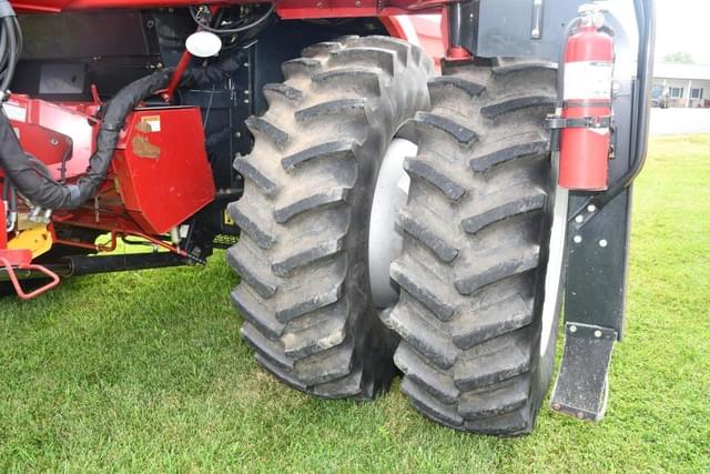 Image of Case IH 6088 equipment image 4