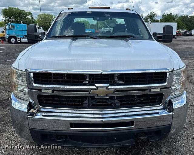 Image of Chevrolet 3500HD equipment image 1