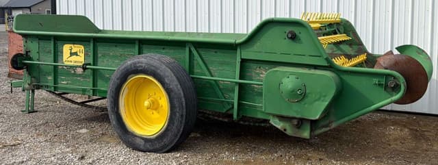 Image of John Deere 44 equipment image 2