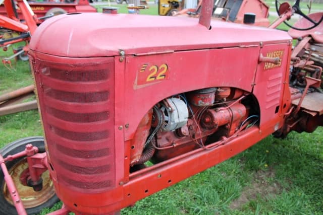Image of Massey-Harris 22 equipment image 3