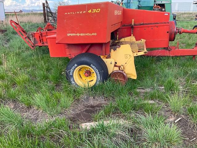 Thumbnail image New Holland 430 3