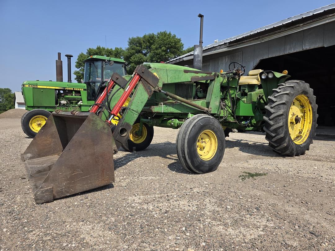 Image of John Deere 4020 Primary image