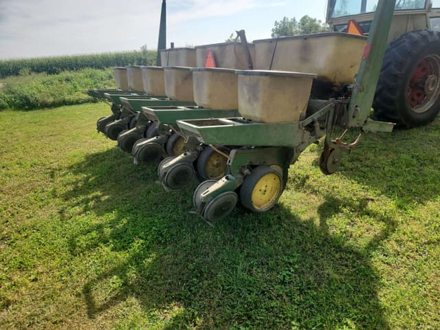 Image of John Deere 7000 equipment image 3