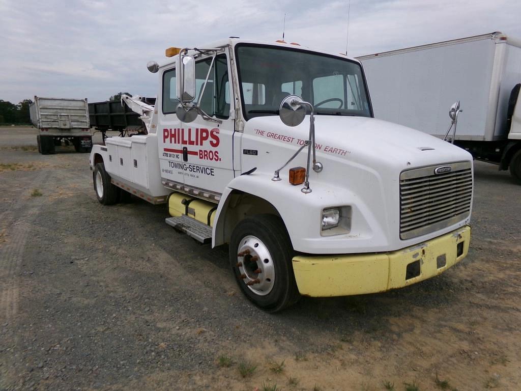 Image of Freightliner FL60 Primary image