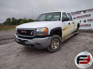 2006 GMC 2500HD Equipment Image0