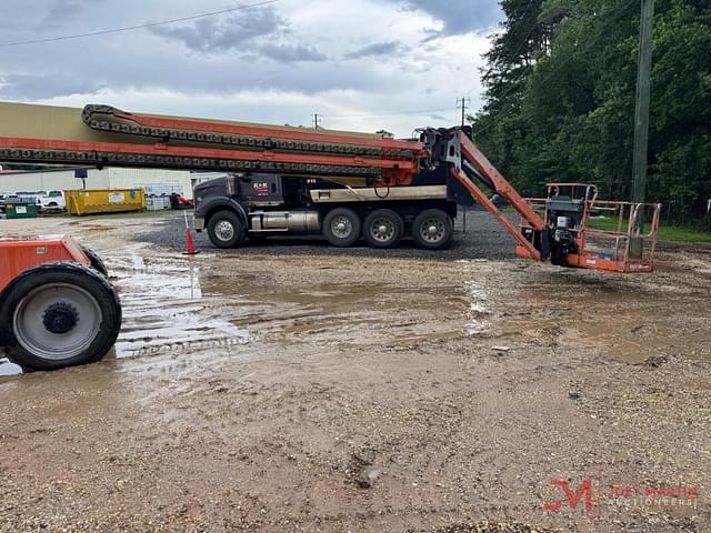 Image of JLG 1200SJP equipment image 4