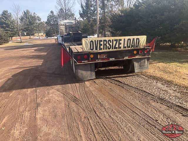 Image of Freightliner ST120 equipment image 2