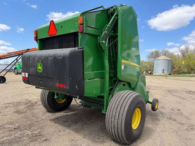 Image of John Deere 560M equipment image 4