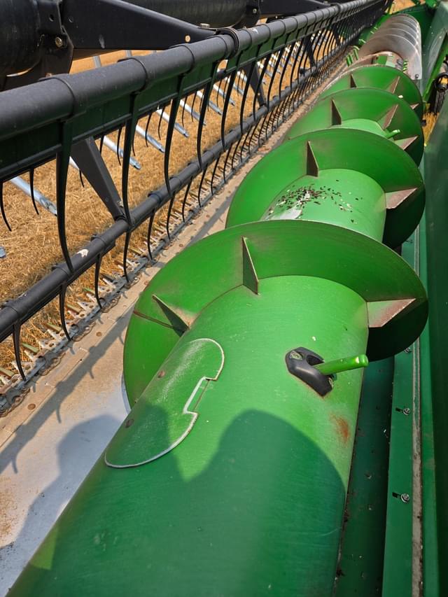 Image of John Deere 630F equipment image 3
