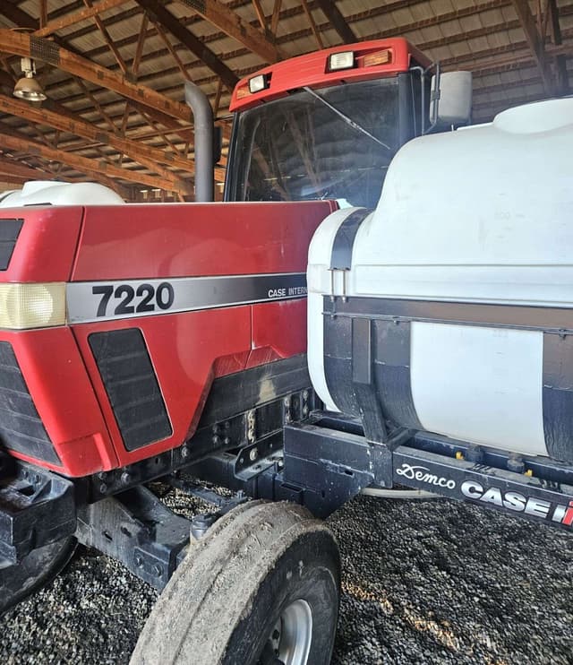Image of Case IH 7220 equipment image 3