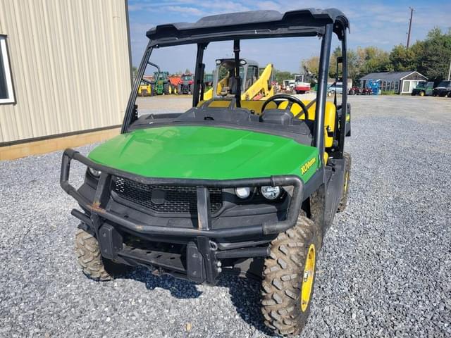 Image of John Deere XUV 835M equipment image 1