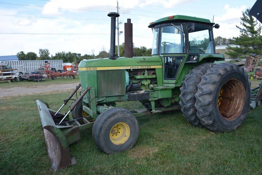 Image of John Deere 4430 Primary image