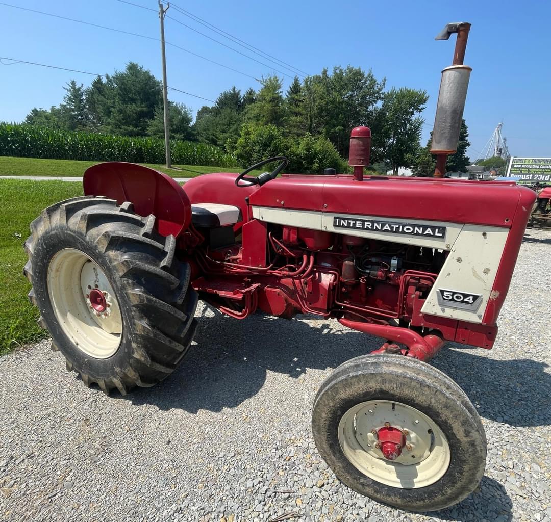 Image of International Harvester 504 Primary image