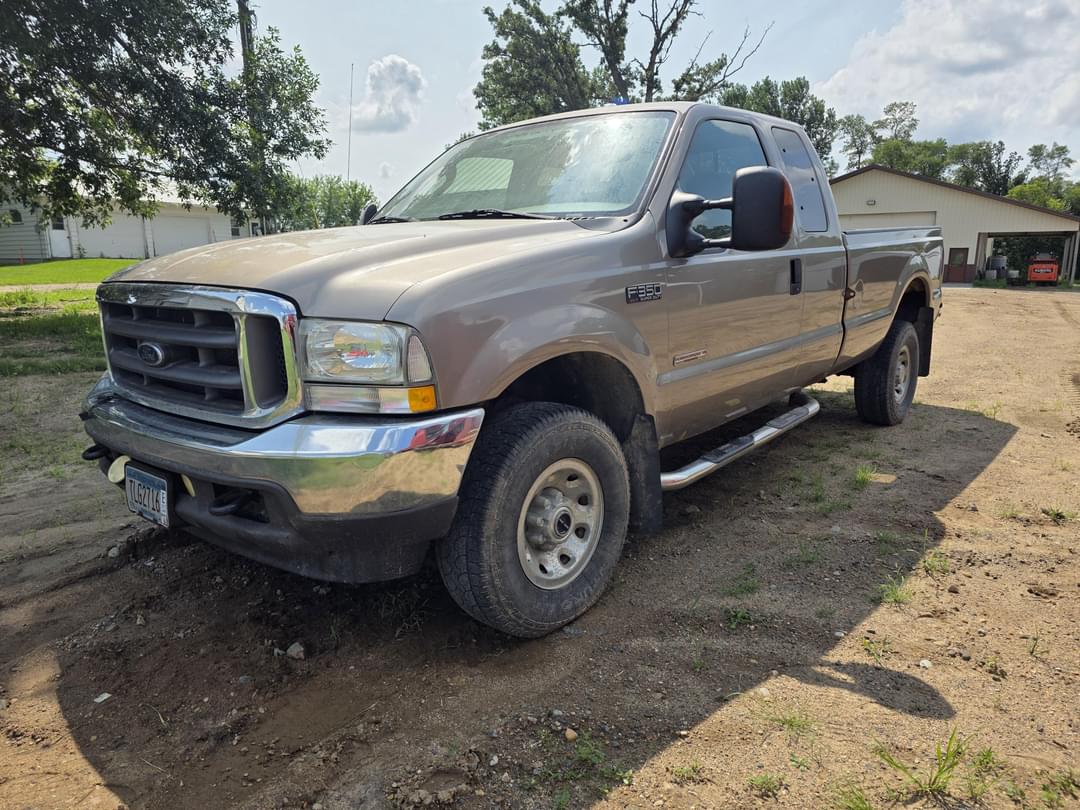 Image of Ford F-350 Primary image
