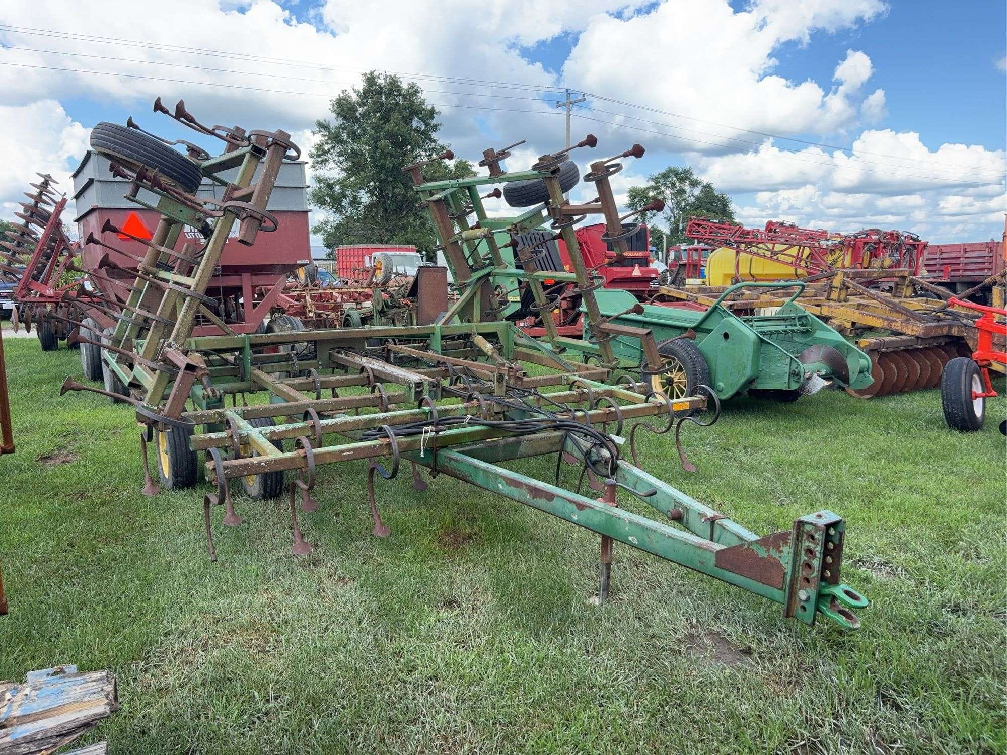 John Deere 960 Equipment Image0