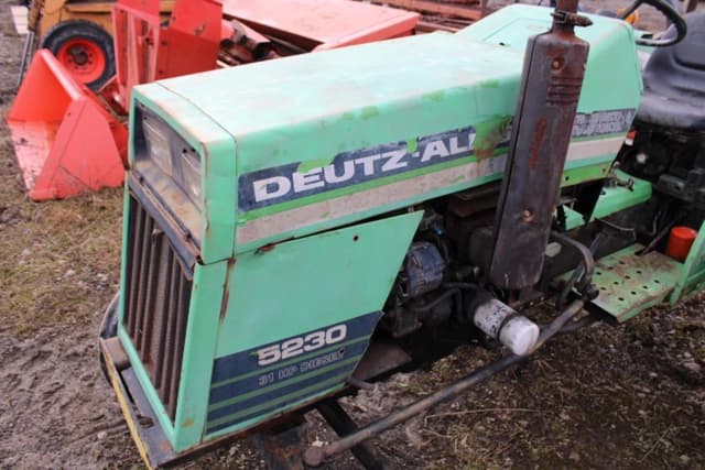Image of Deutz-Allis 5230 equipment image 3