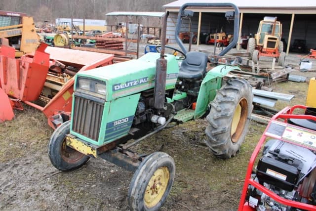 Image of Deutz-Allis 5230 equipment image 2