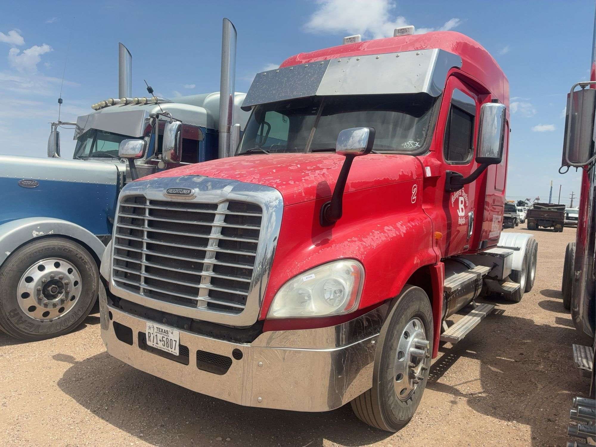 2009 Freightliner Cascadia 125 Equipment Image0