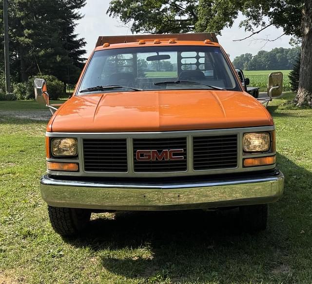 Image of GMC 3500 equipment image 1