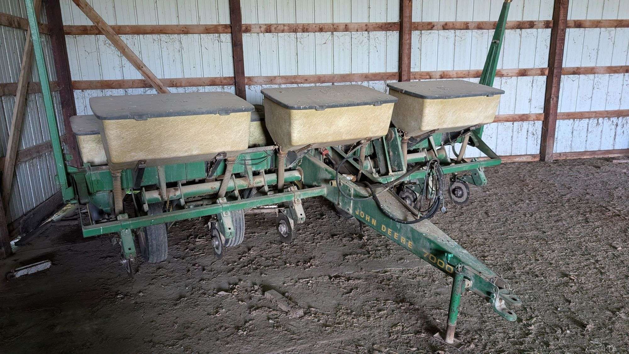 John Deere 7000 Equipment Image0