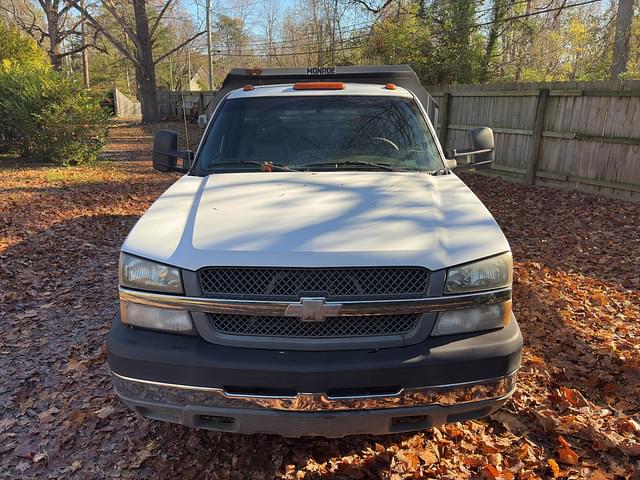 Image of Chevrolet 3500 equipment image 3