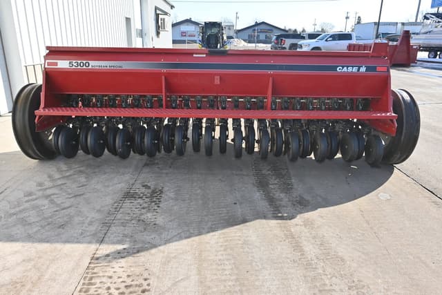 Image of Case IH 5300 equipment image 3