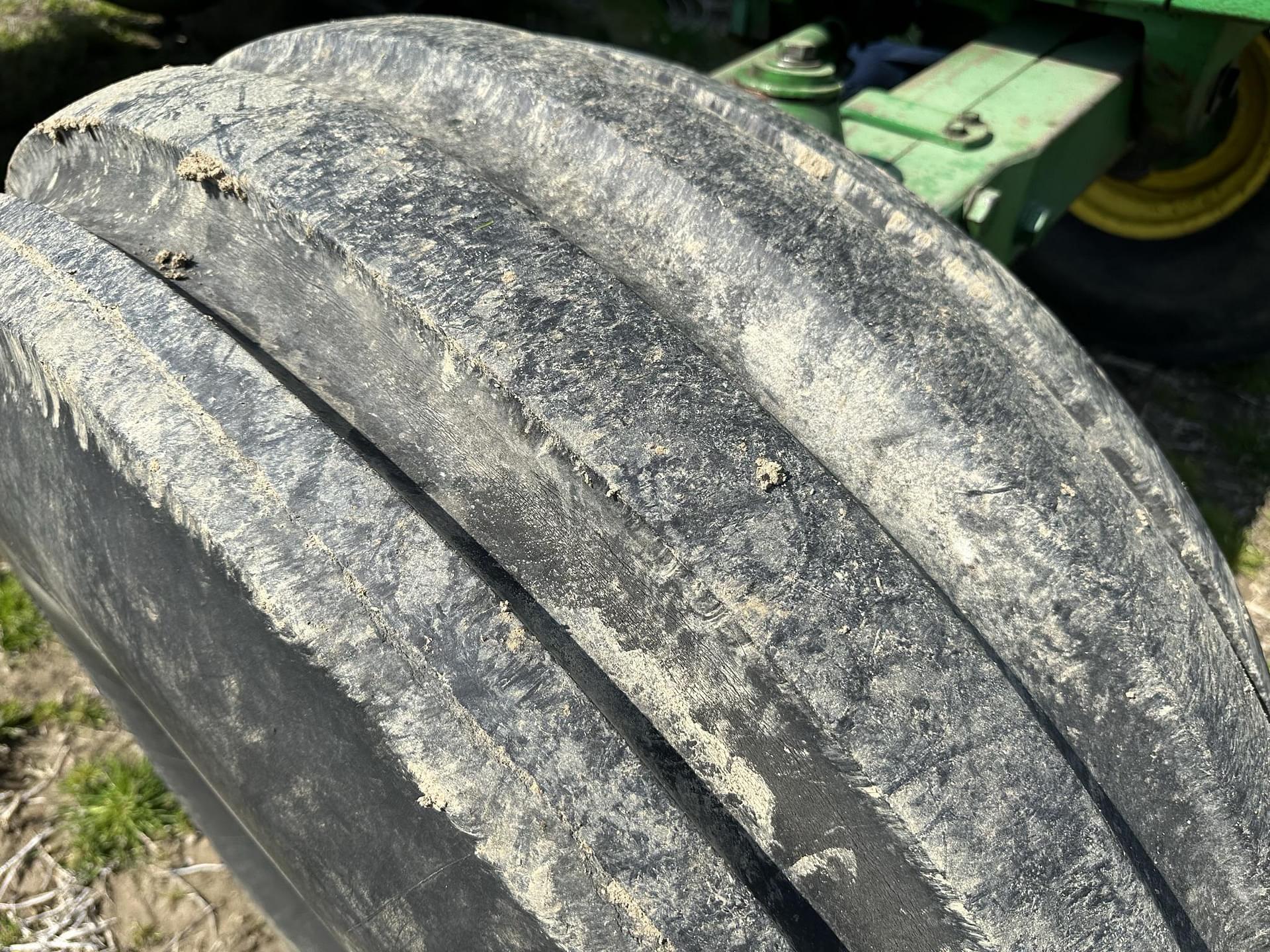 Main image John Deere 4850 4