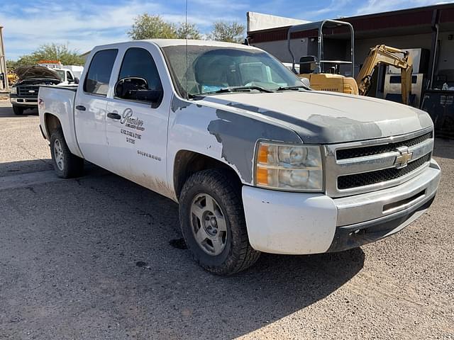 Image of Chevrolet 1500 equipment image 2