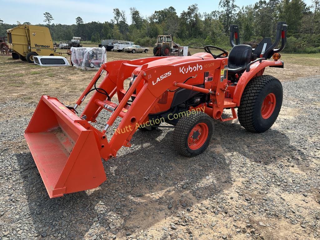 Main image Kubota L3901