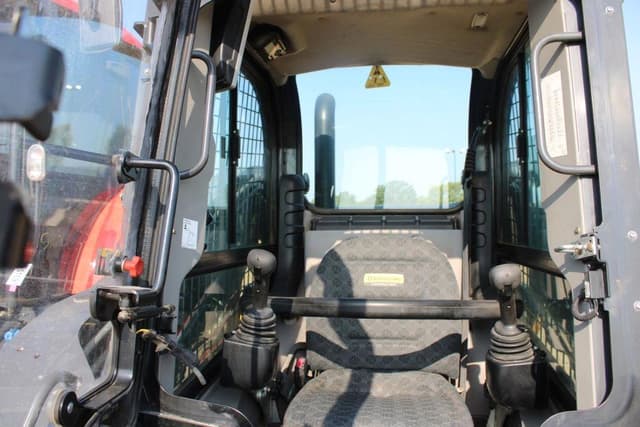 Image of New Holland C345 equipment image 1