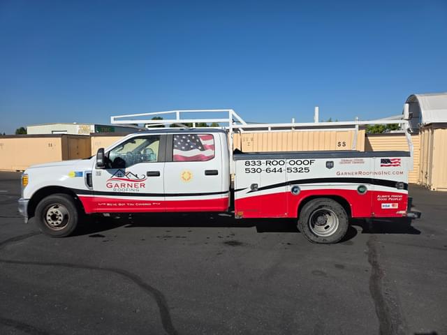 Image of Ford F-350 equipment image 4