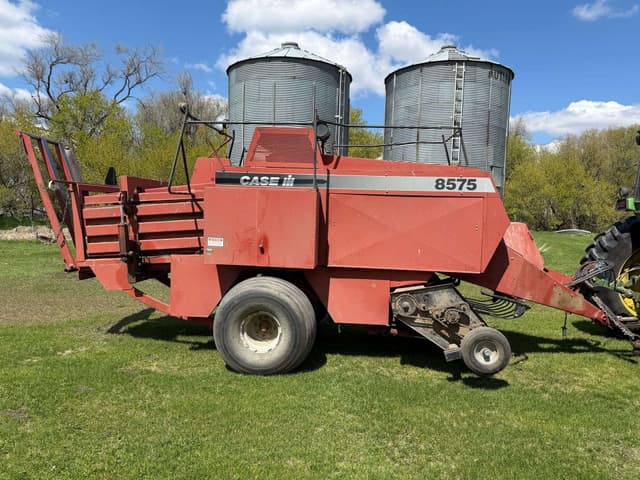 Image of Case IH 8575 equipment image 1