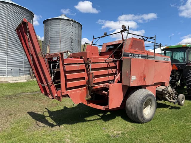 Image of Case IH 8575 equipment image 2