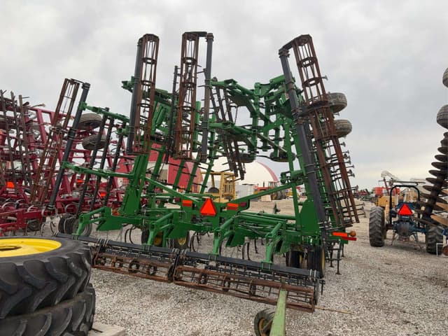 Image of John Deere 2210 equipment image 4