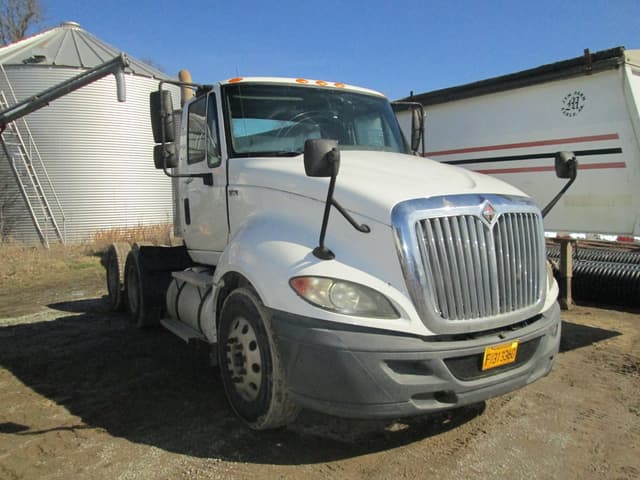 Image of International ProStar equipment image 1